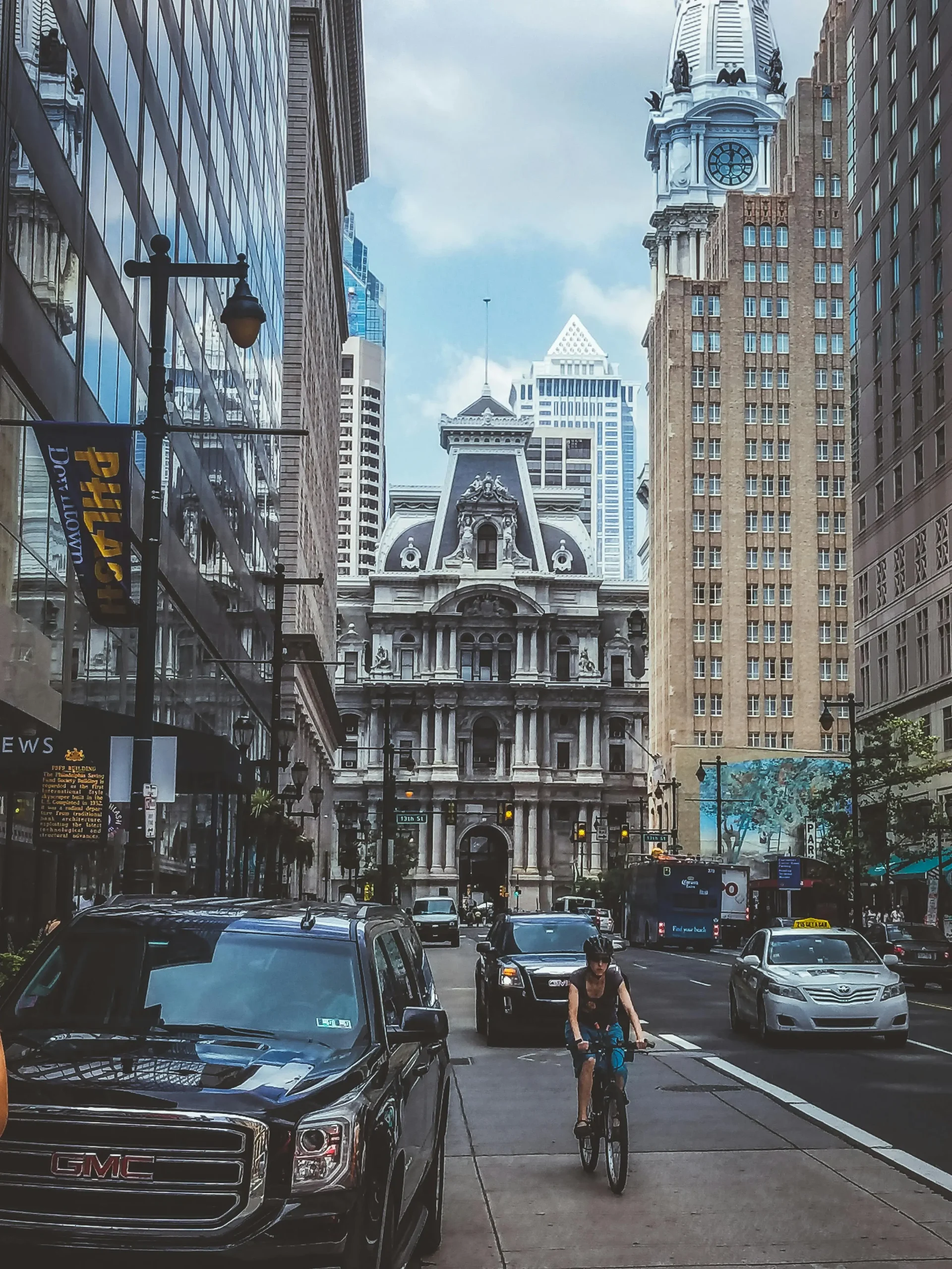 Looking for low Renovation Costs in Philadelphia? This comprehensive guide breaks down the costs, including price variations based on home size and type, from modern updates to historic restorations. Learn about essential factors influencing your budget and the role of a reliable Philadelphia general contractor in ensuring a successful renovation.