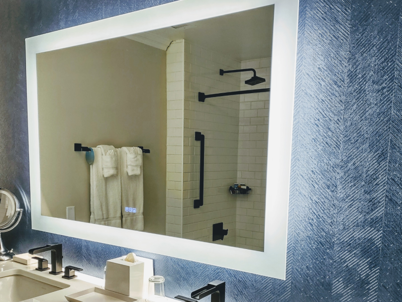 Smart Features: High-Tech Relaxation